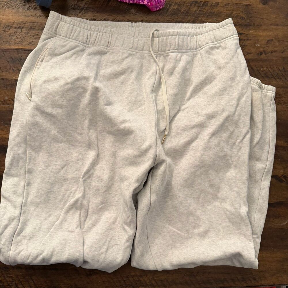 Buffbunny cloud joggers